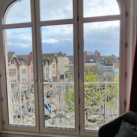 Au Coeur De Ville Troyes Kültér fotó