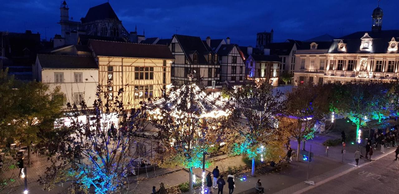 Au Coeur De Ville Troyes Kültér fotó