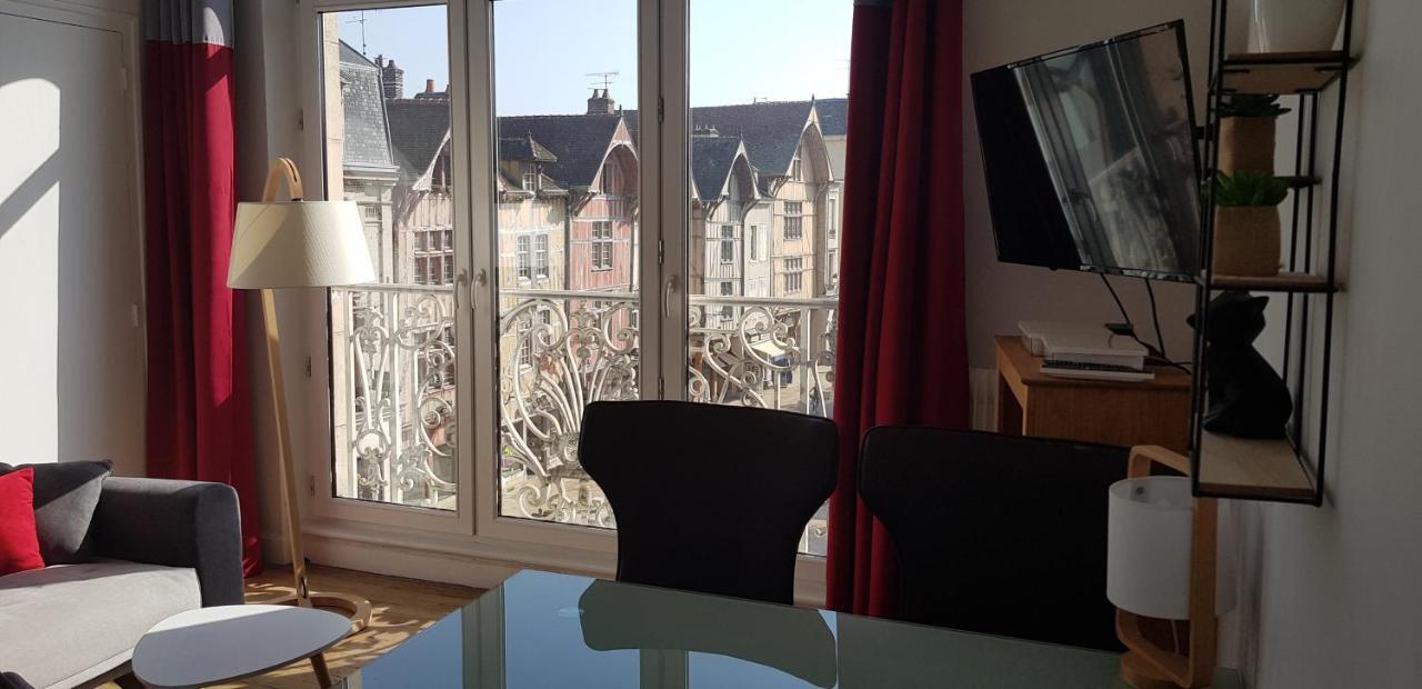 Au Coeur De Ville Troyes Kültér fotó